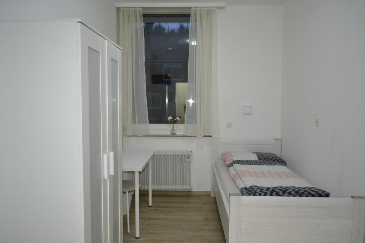 Pension Highway 3 Bielefeld Zewnętrze zdjęcie