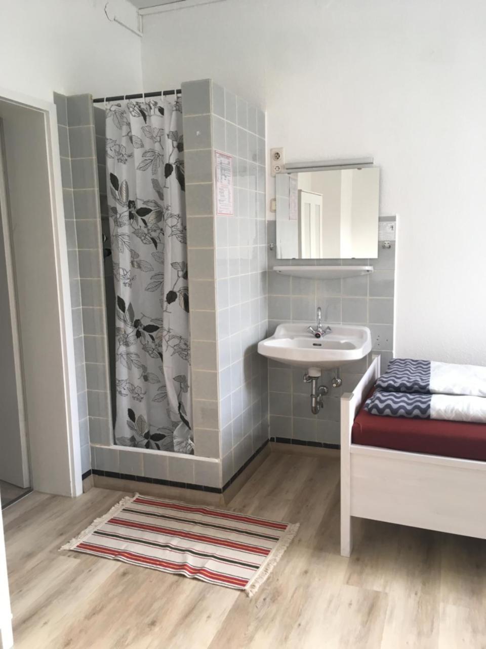 Pension Highway 3 Bielefeld Zewnętrze zdjęcie